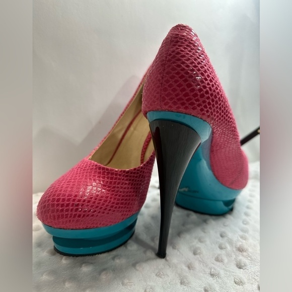 APPLE Bottom Size 10 Hot Pink Stiletto Heels - Picture 3 of 4